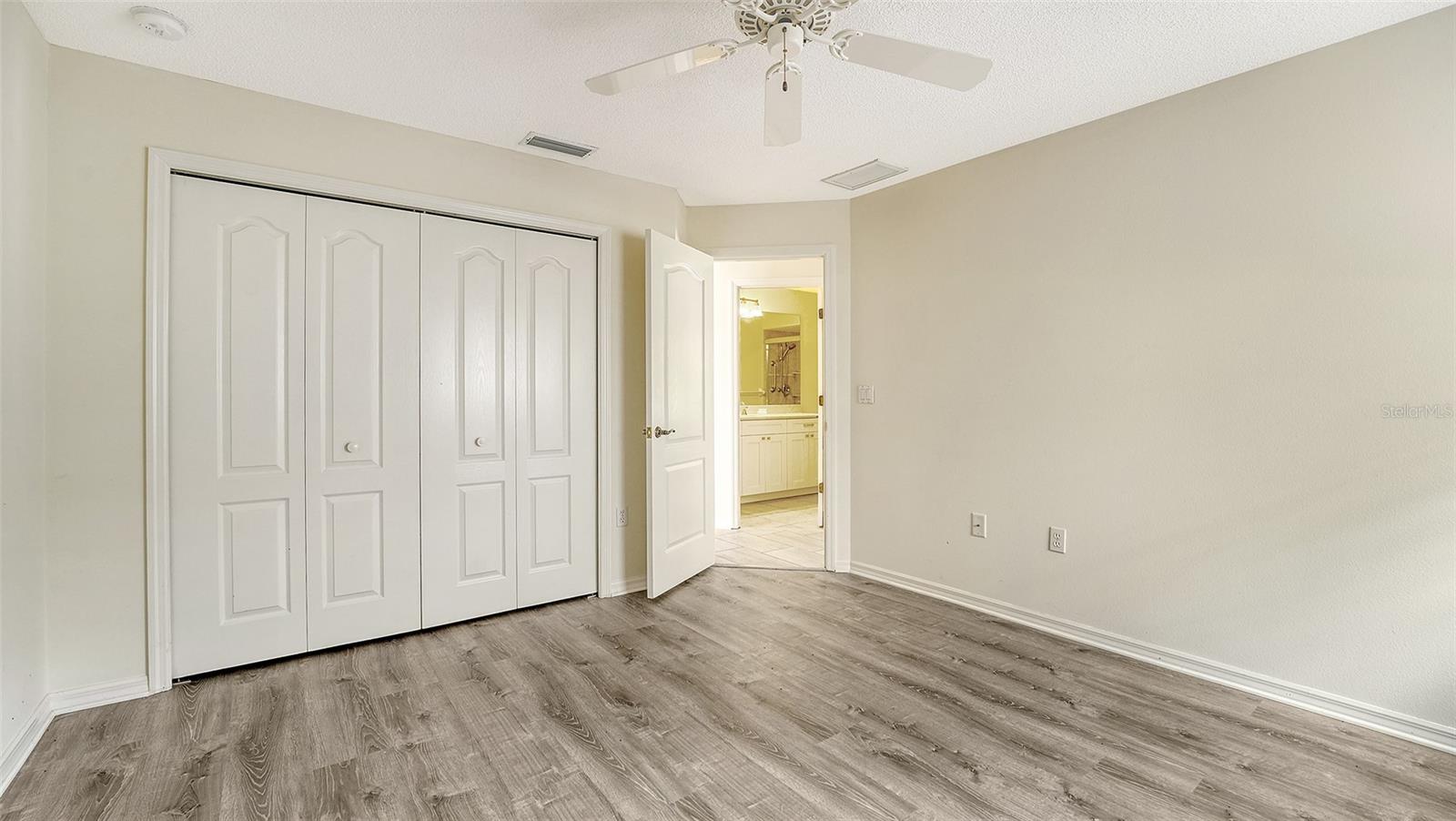 Image 35 of 52 For 8239 Cypress Hollow Drive