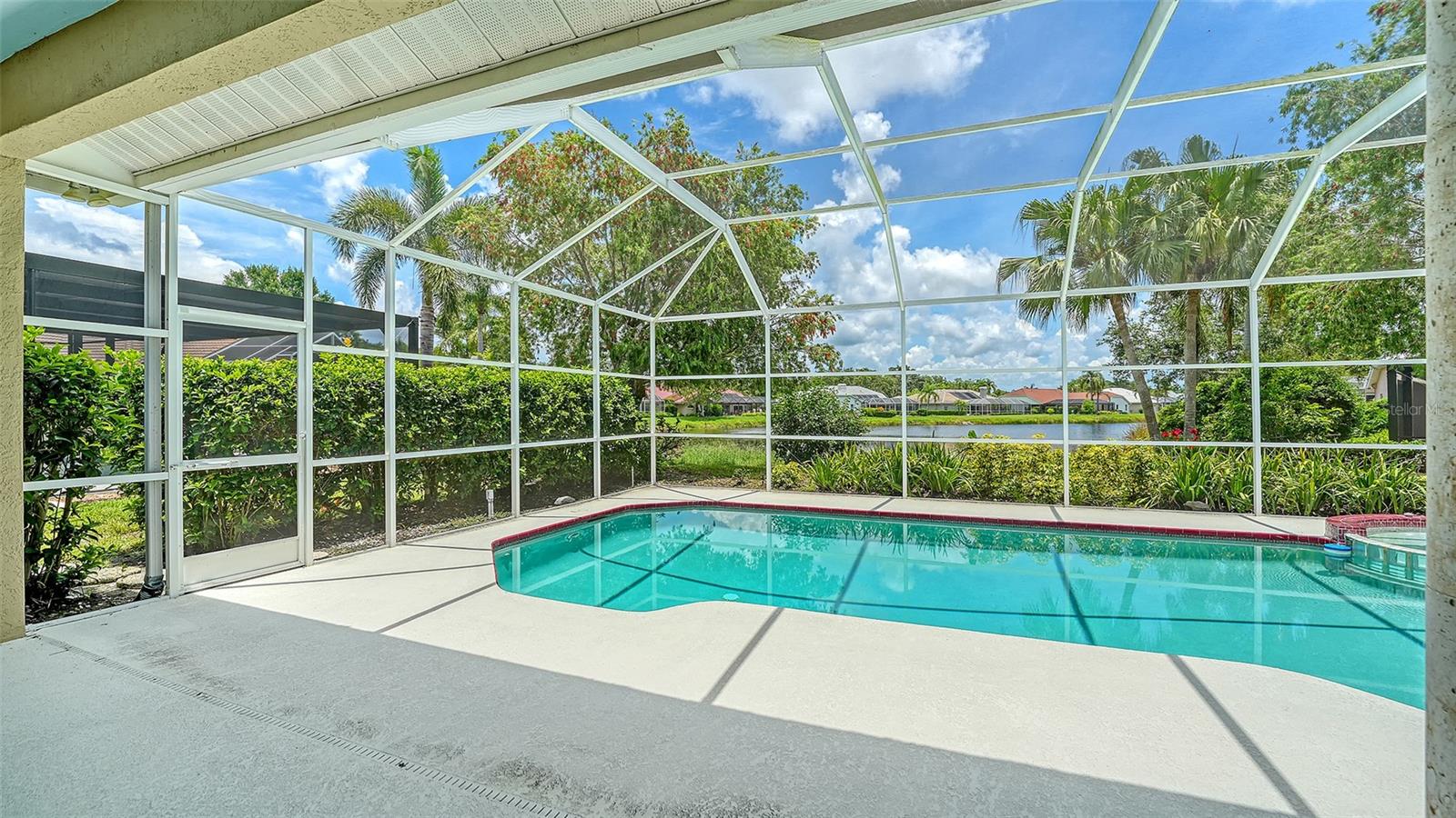 Image 43 of 52 For 8239 Cypress Hollow Drive
