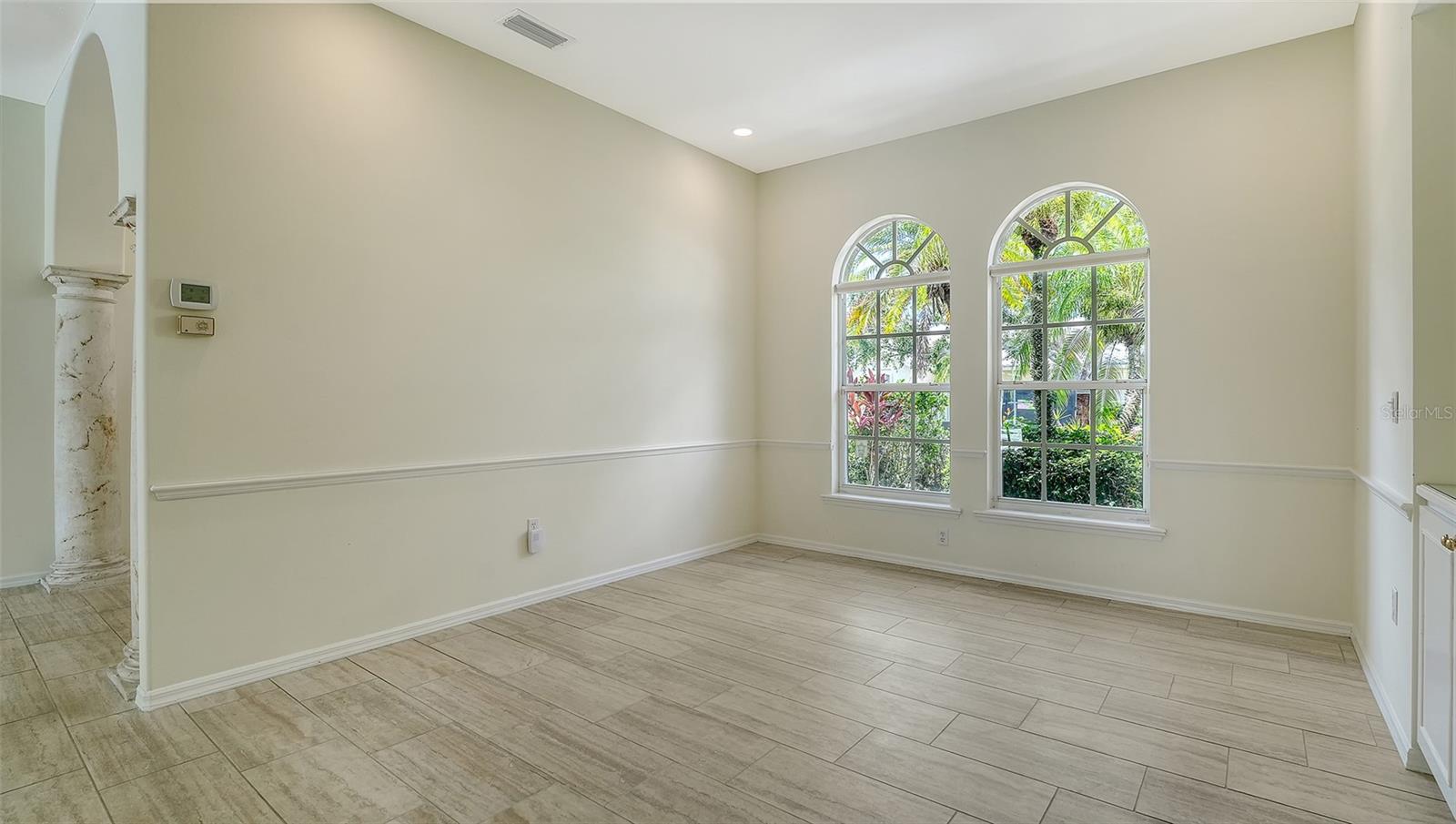 Image 8 of 52 For 8239 Cypress Hollow Drive