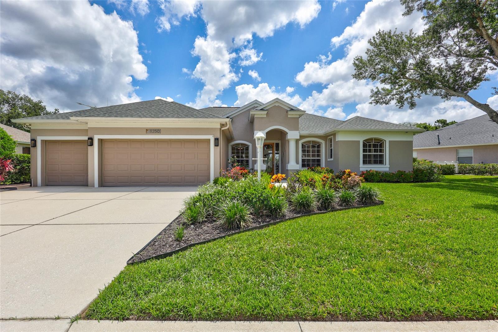 Image 5 of 76 For 11250 Rivers Bluff Circle