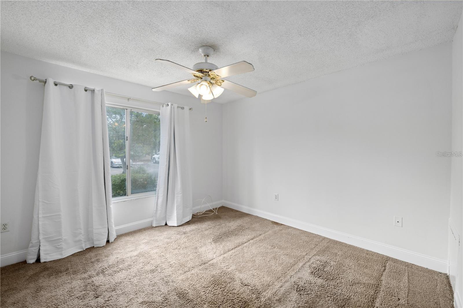Image 9 of 14 For 2757 Hidden Lake Boulevard A