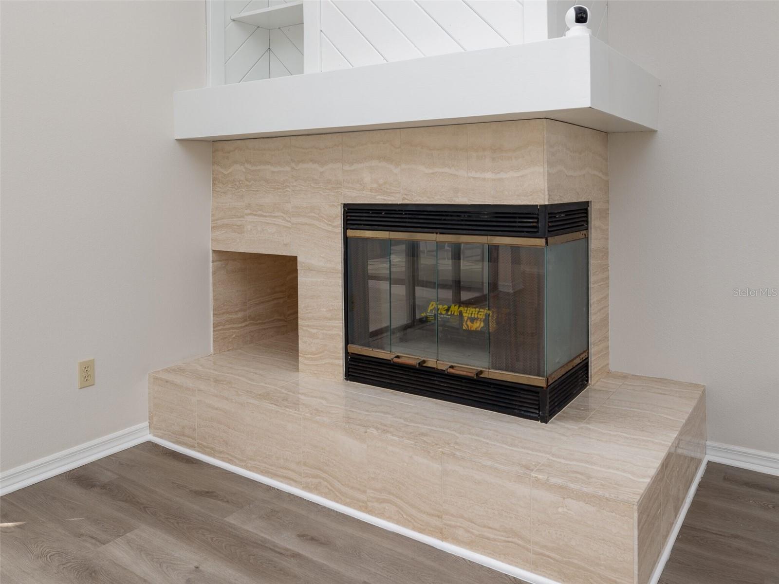 Image 11 of 30 For 8260 Berkeley Manor Boulevard