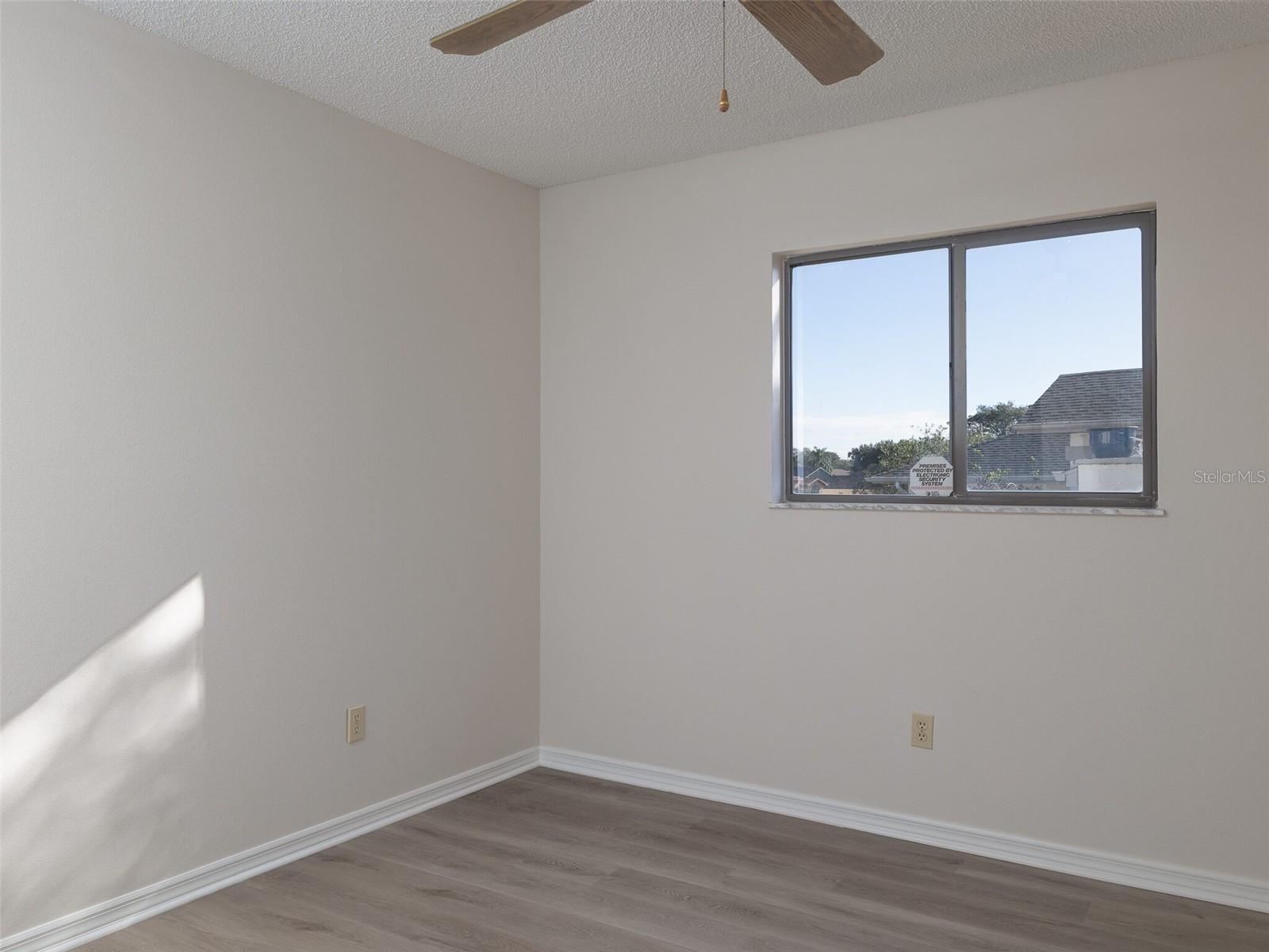 Image 25 of 30 For 8260 Berkeley Manor Boulevard