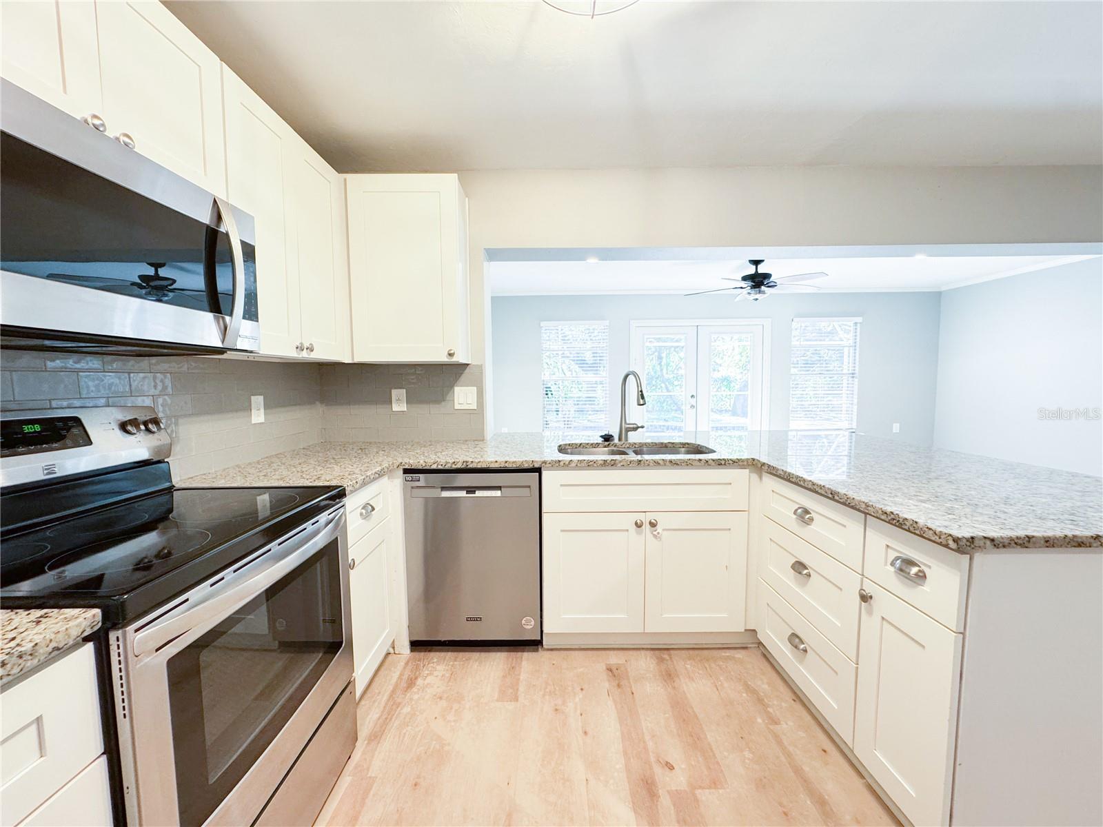 Image 11 of 37 For 4913 32nd Street E