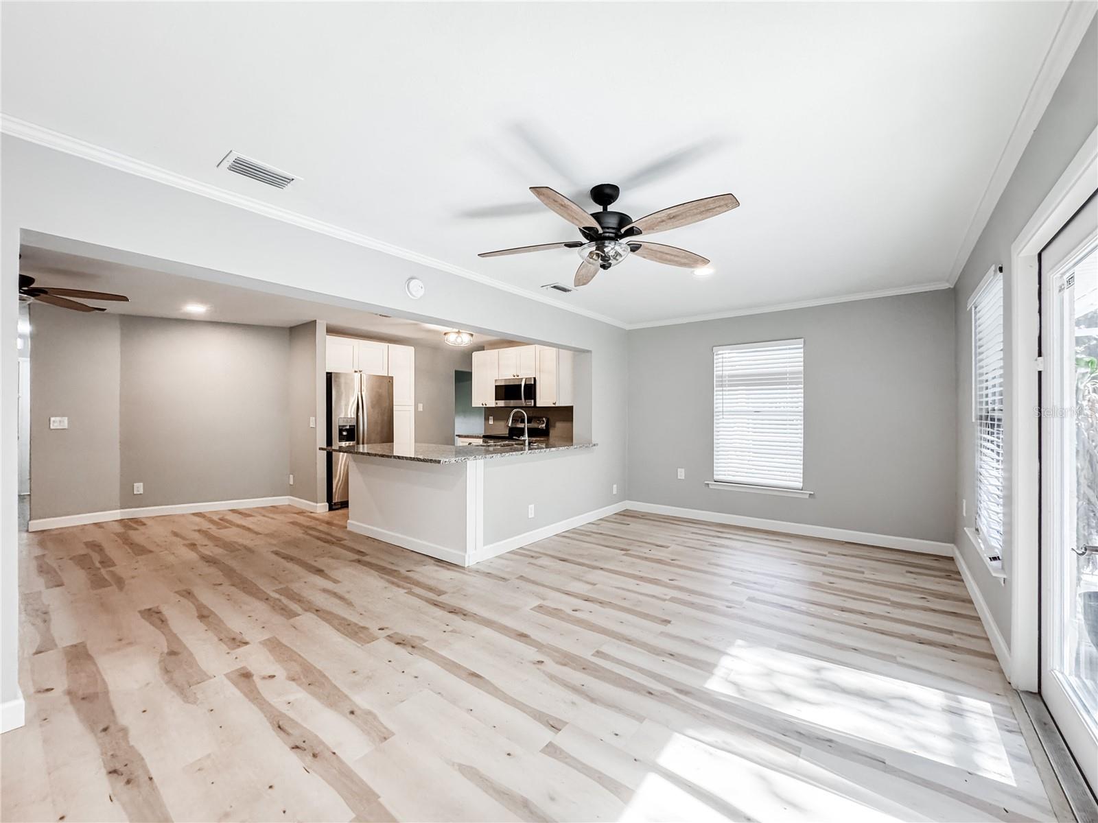 Image 17 of 37 For 4913 32nd Street E