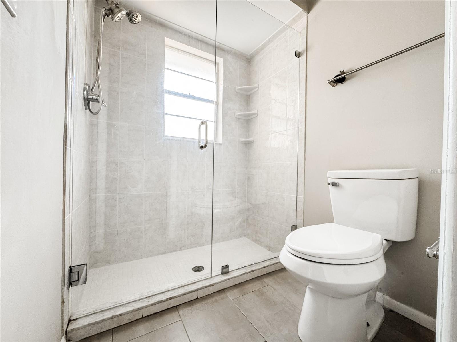 Image 22 of 37 For 4913 32nd Street E