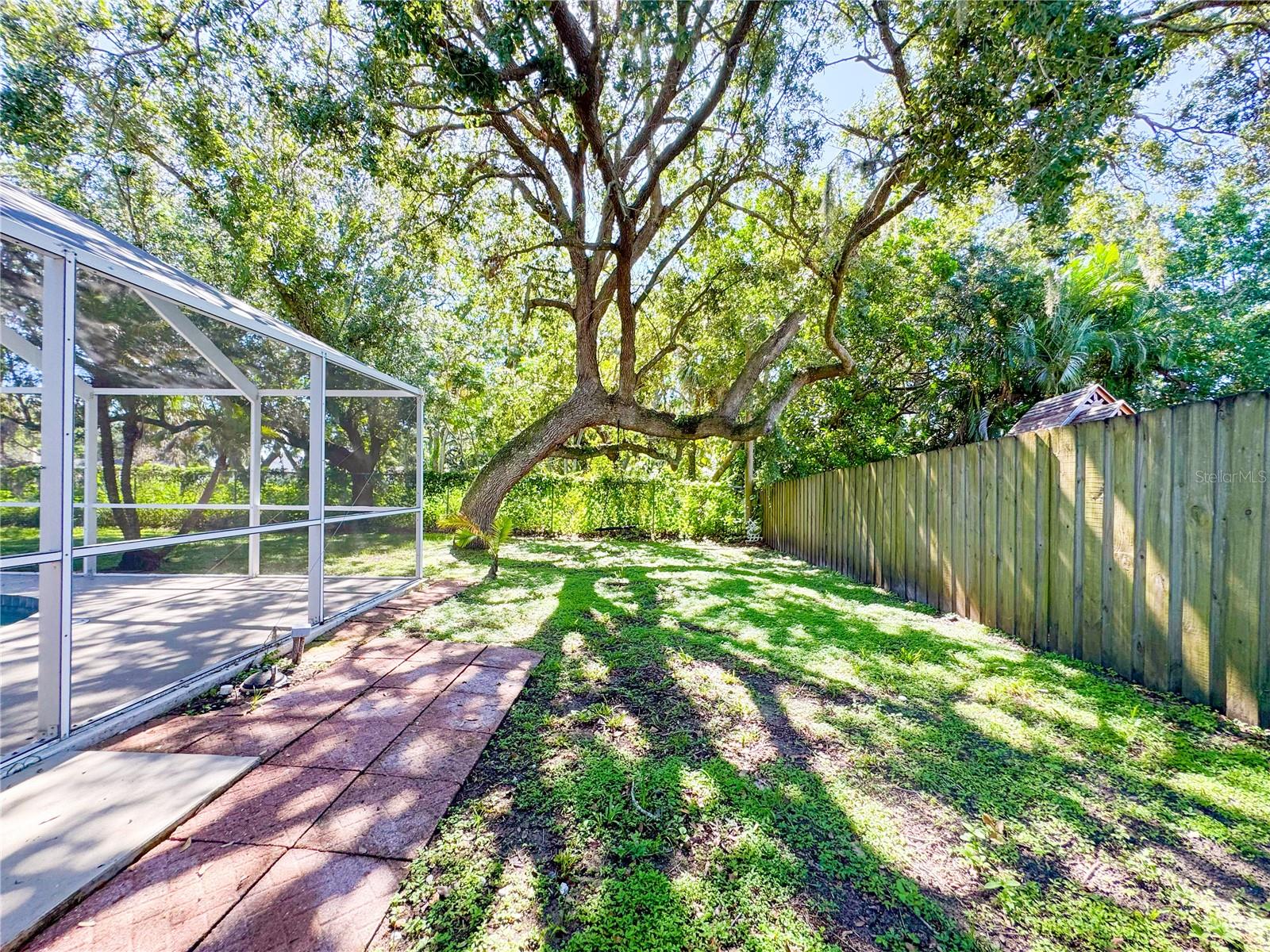 Image 32 of 37 For 4913 32nd Street E