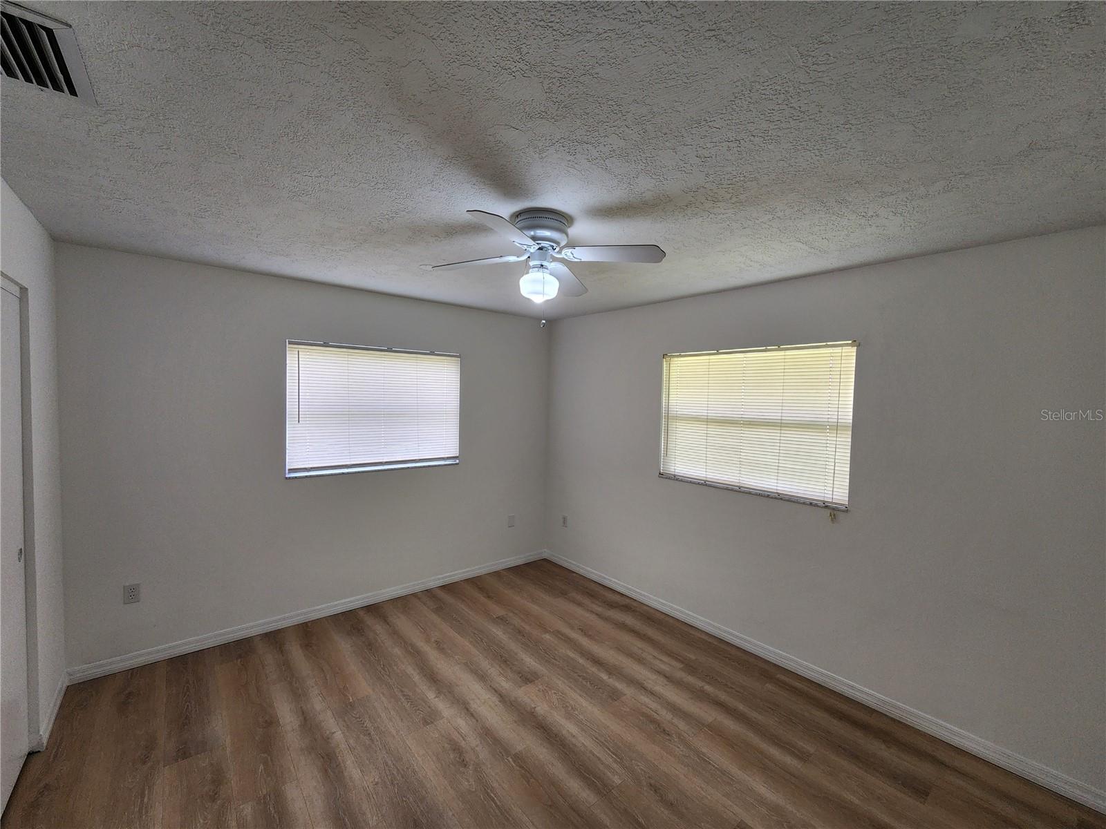 Image 11 of 27 For 5629 Boulder Boulevard