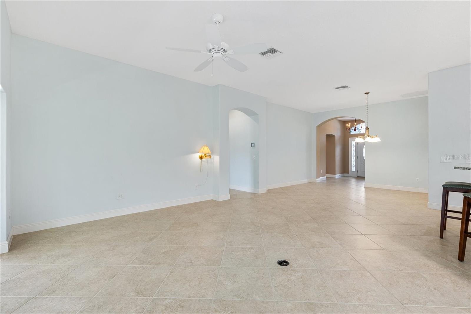 Image 14 of 41 For 3401 Ichabod Way