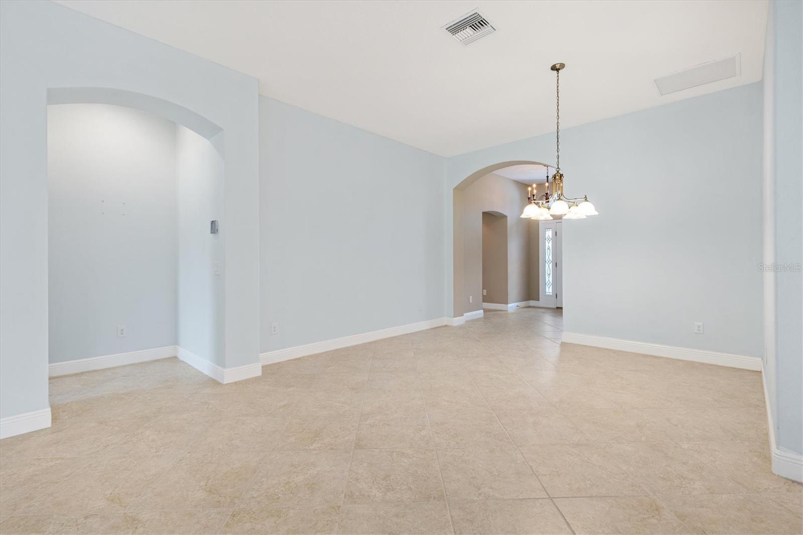 Image 17 of 41 For 3401 Ichabod Way