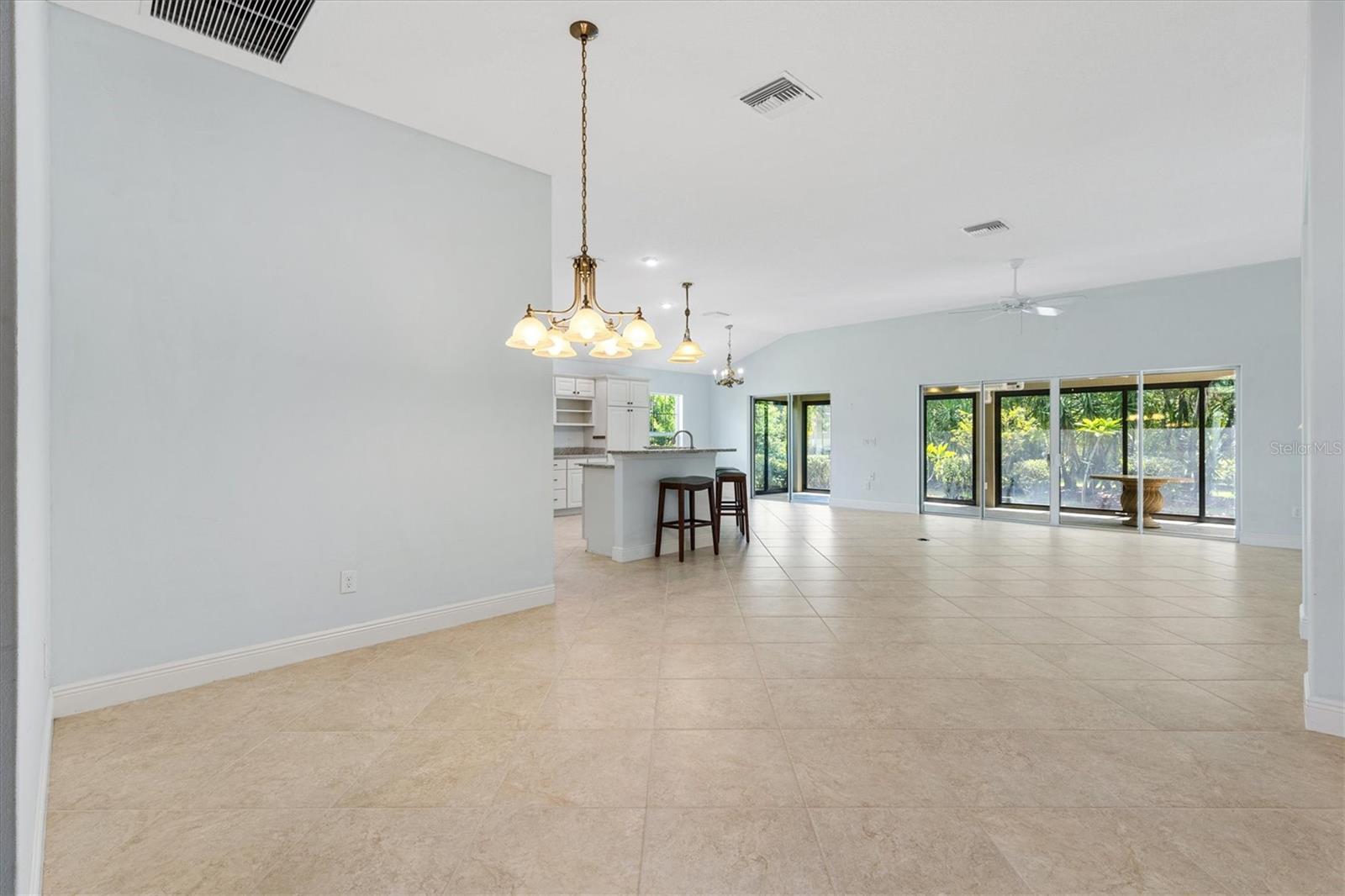 Image 7 of 41 For 3401 Ichabod Way