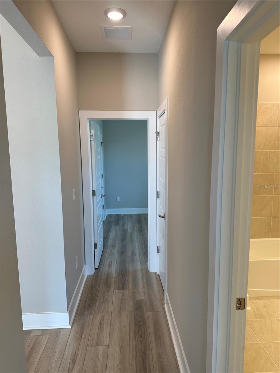 Image 11 of 22 For 452 Daylily Boulevard