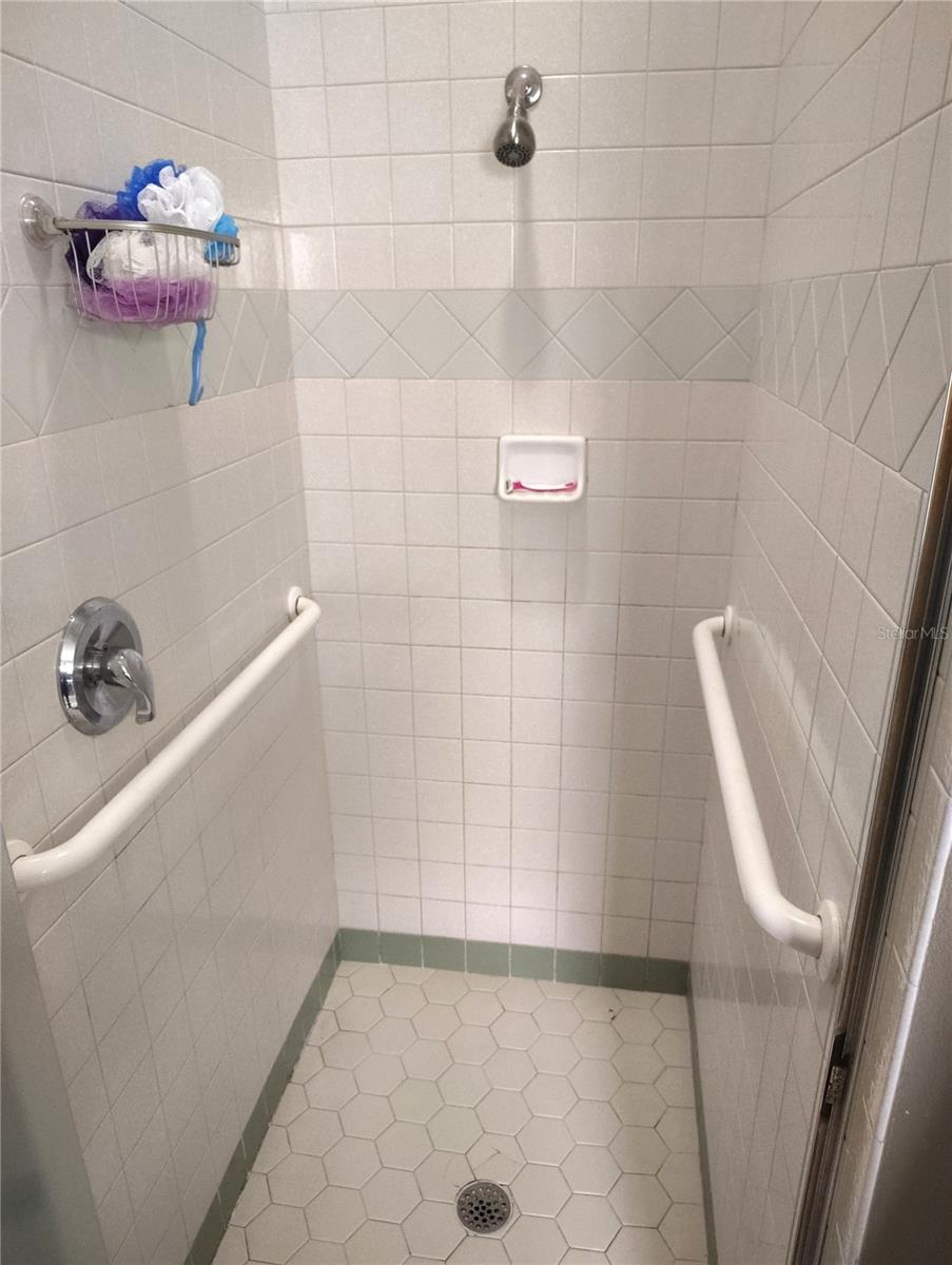 Image 18 of 56 For 3315 Elm Street