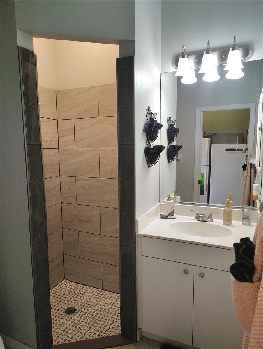 Image 32 of 56 For 3315 Elm Street