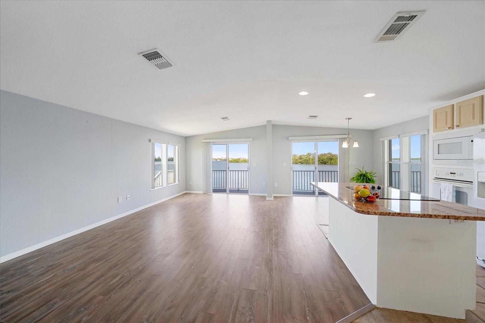 Image 9 of 39 For 322 Terra Ceia Drive