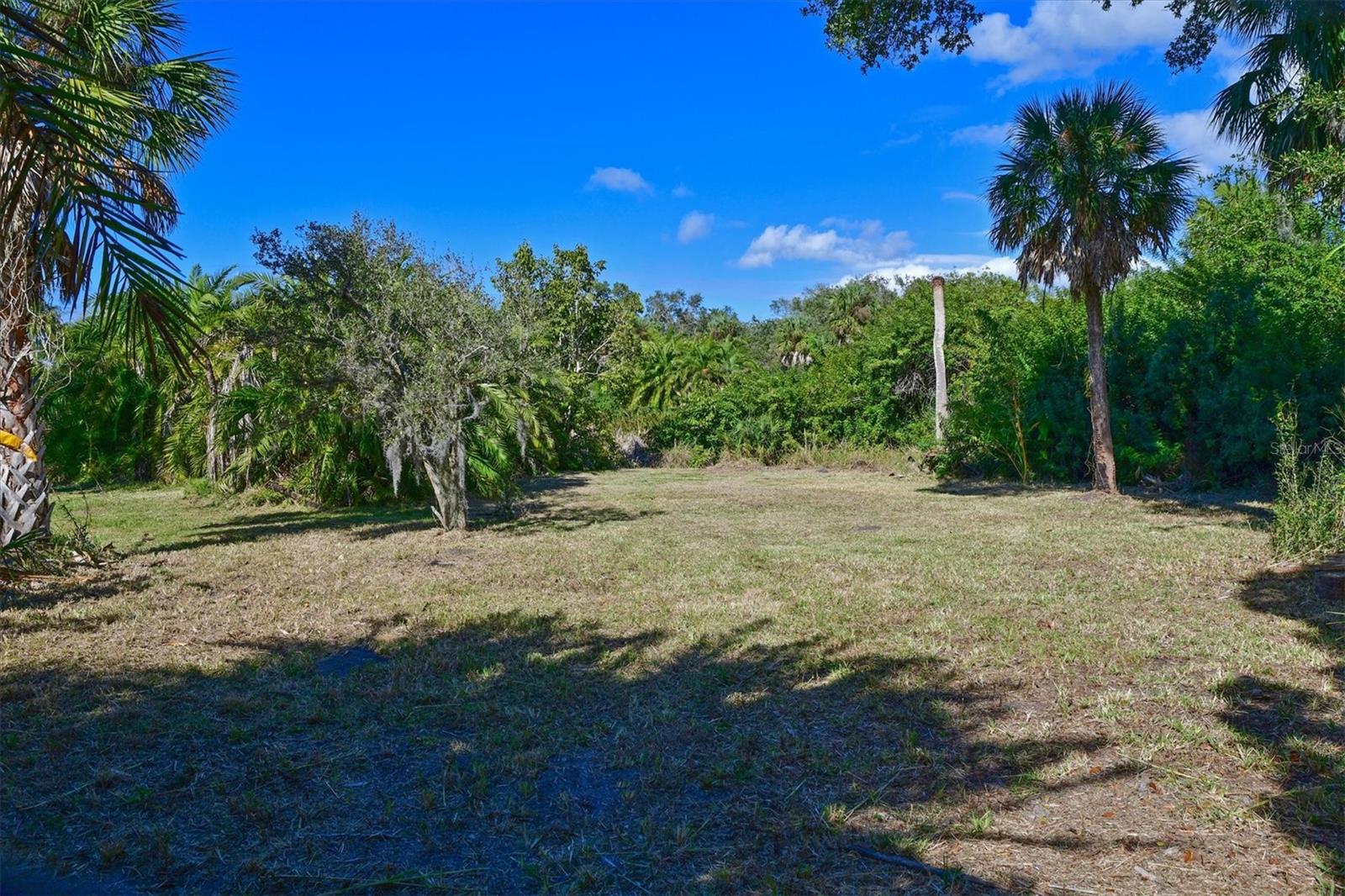 Image 10 of 24 For 1256 Bayshore Drive