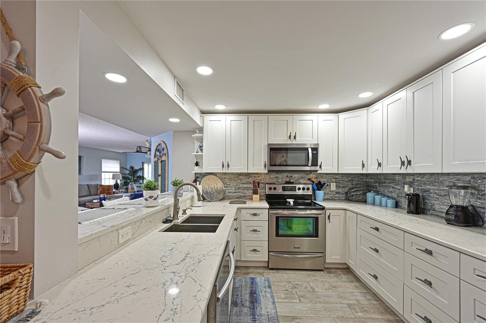 Image 13 of 56 For 1319 Perico Point Circle