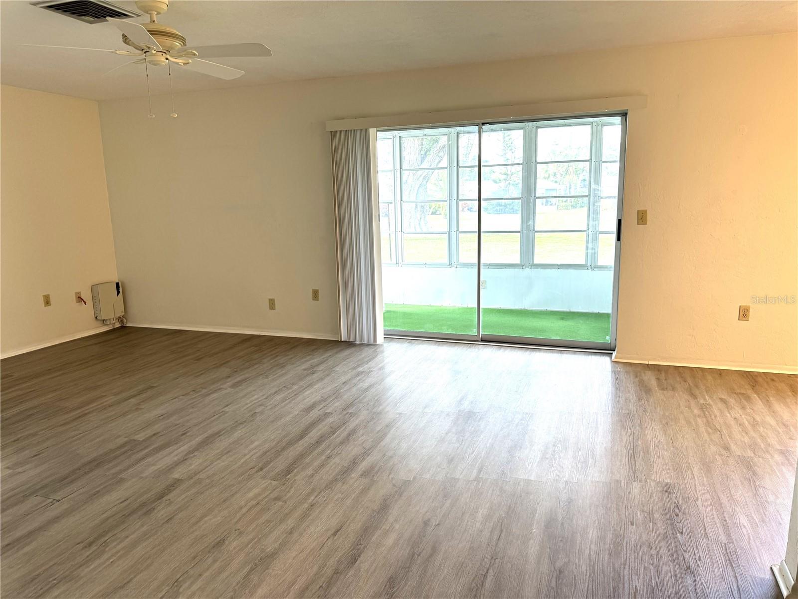 Image 8 of 23 For 3321 Fuller Street 105