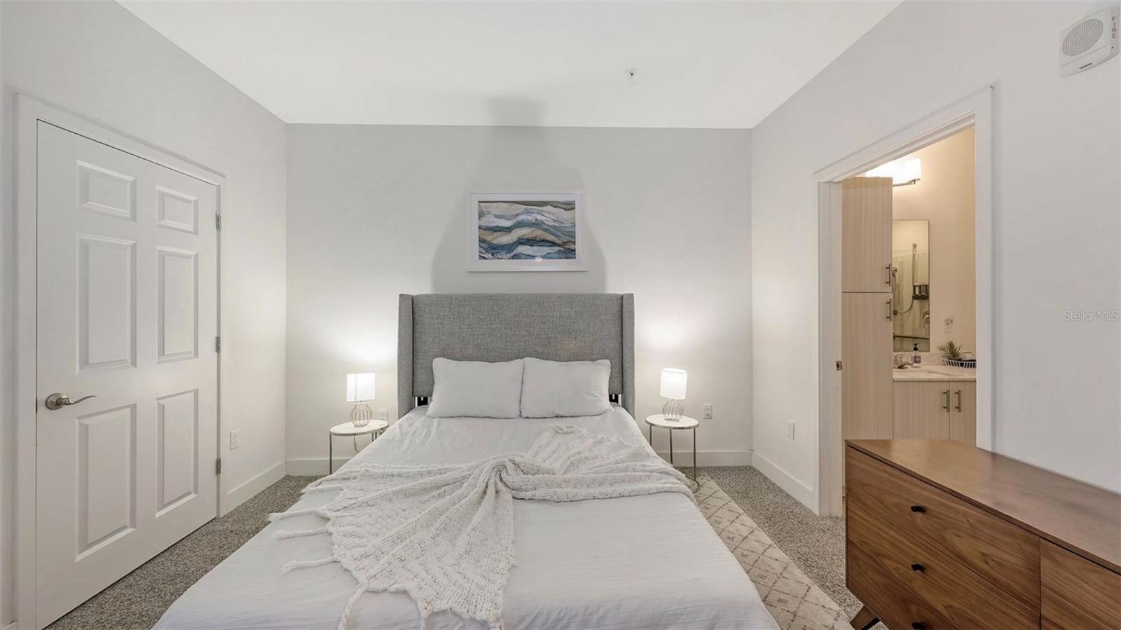 Image 3 of 21 For 1659 2nd Street 515