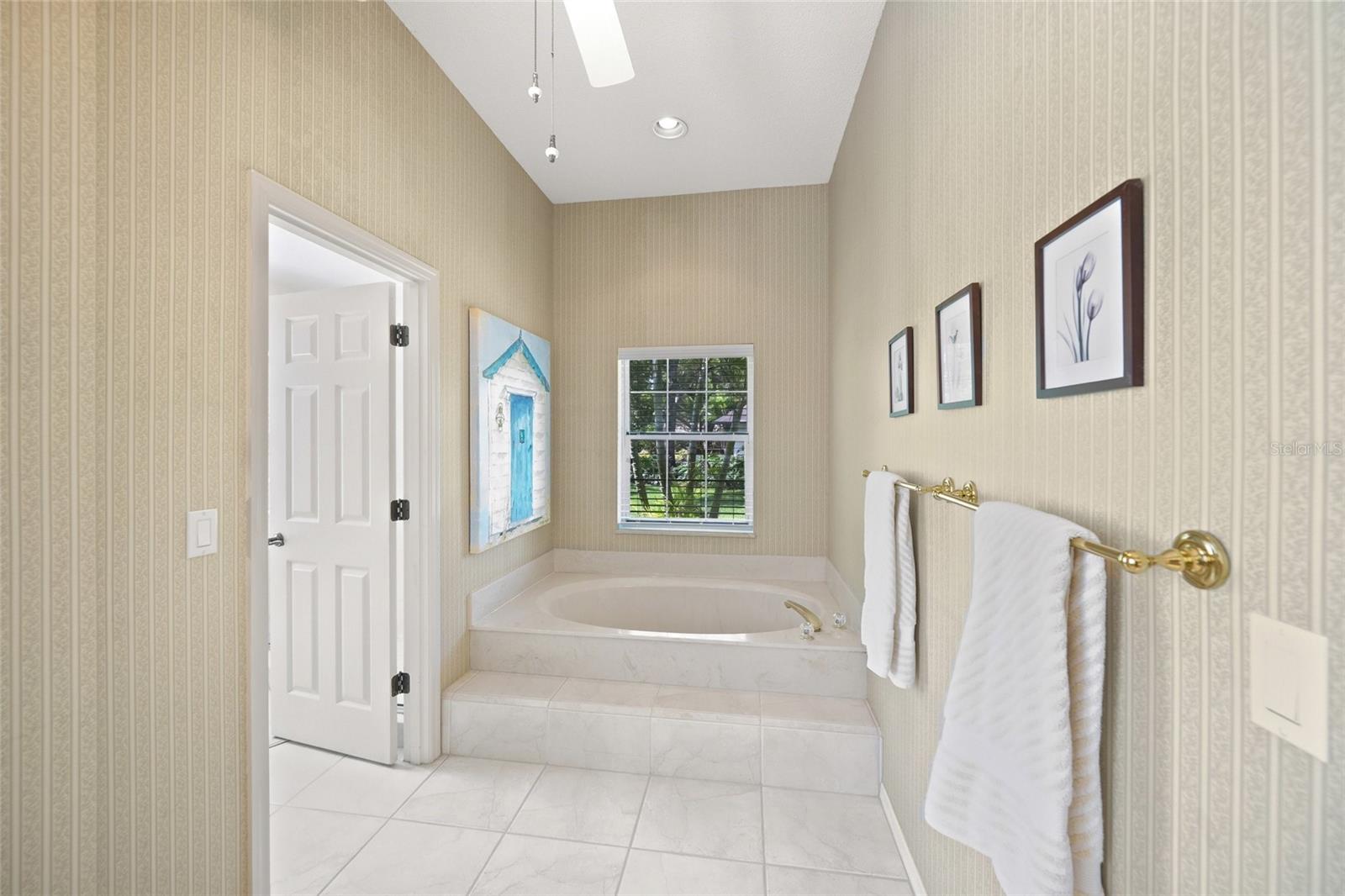 Image 29 of 48 For 5012 Cherry Laurel Way