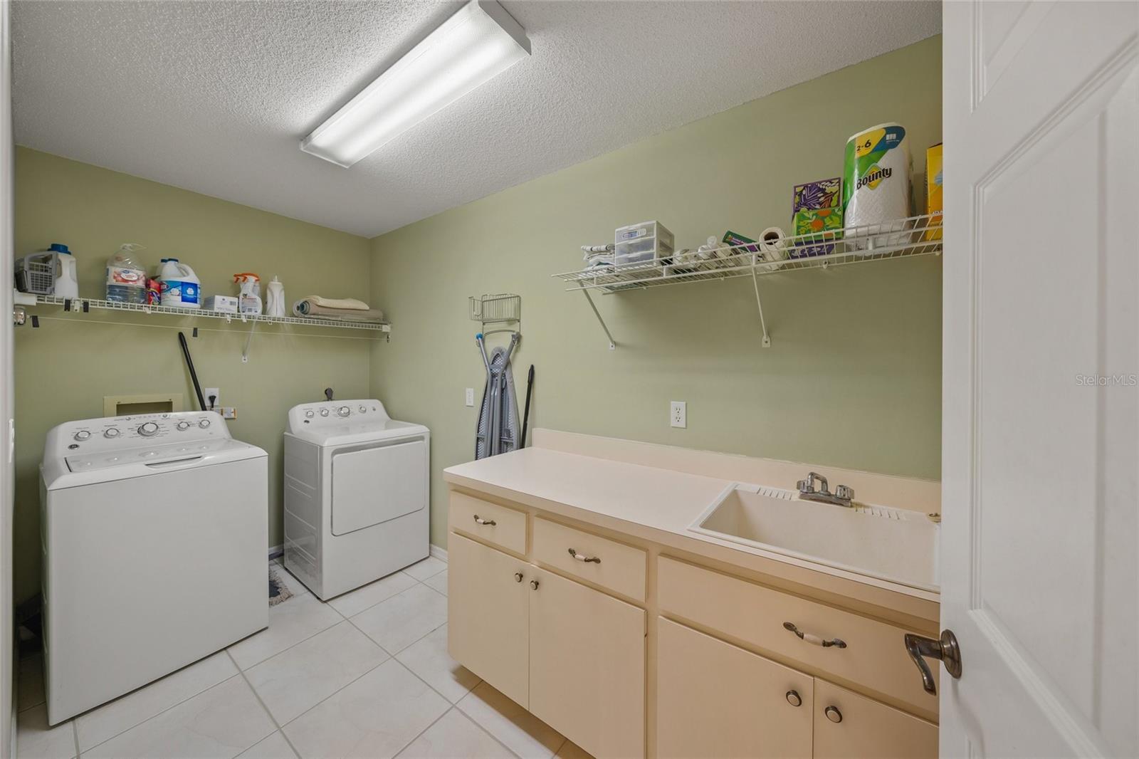 Image 36 of 48 For 5012 Cherry Laurel Way