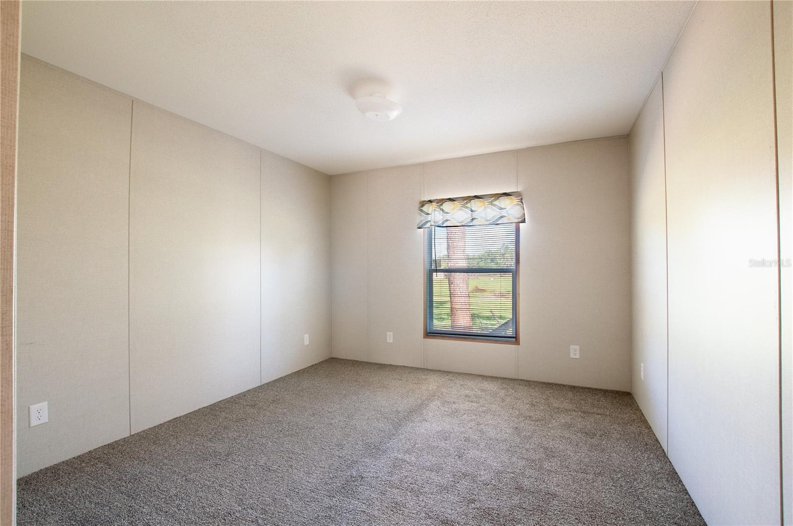 Image 14 of 24 For 437 Bronco Drive