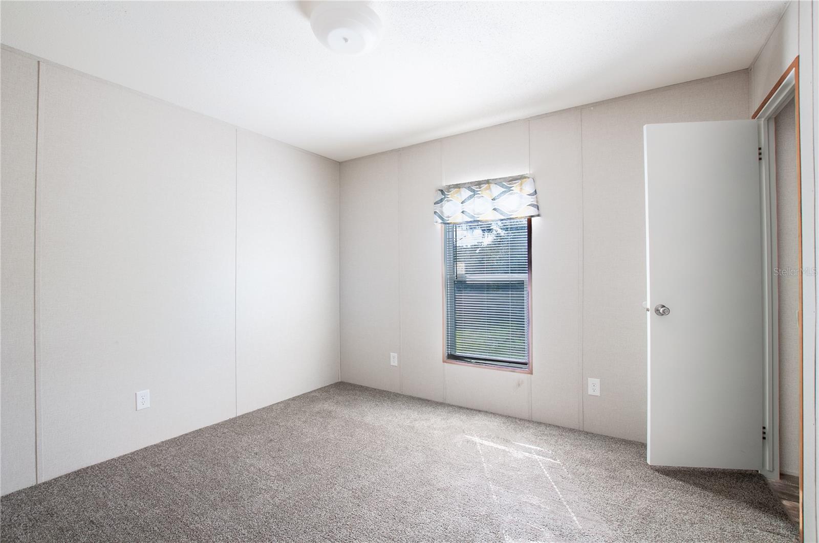 Image 16 of 24 For 437 Bronco Drive