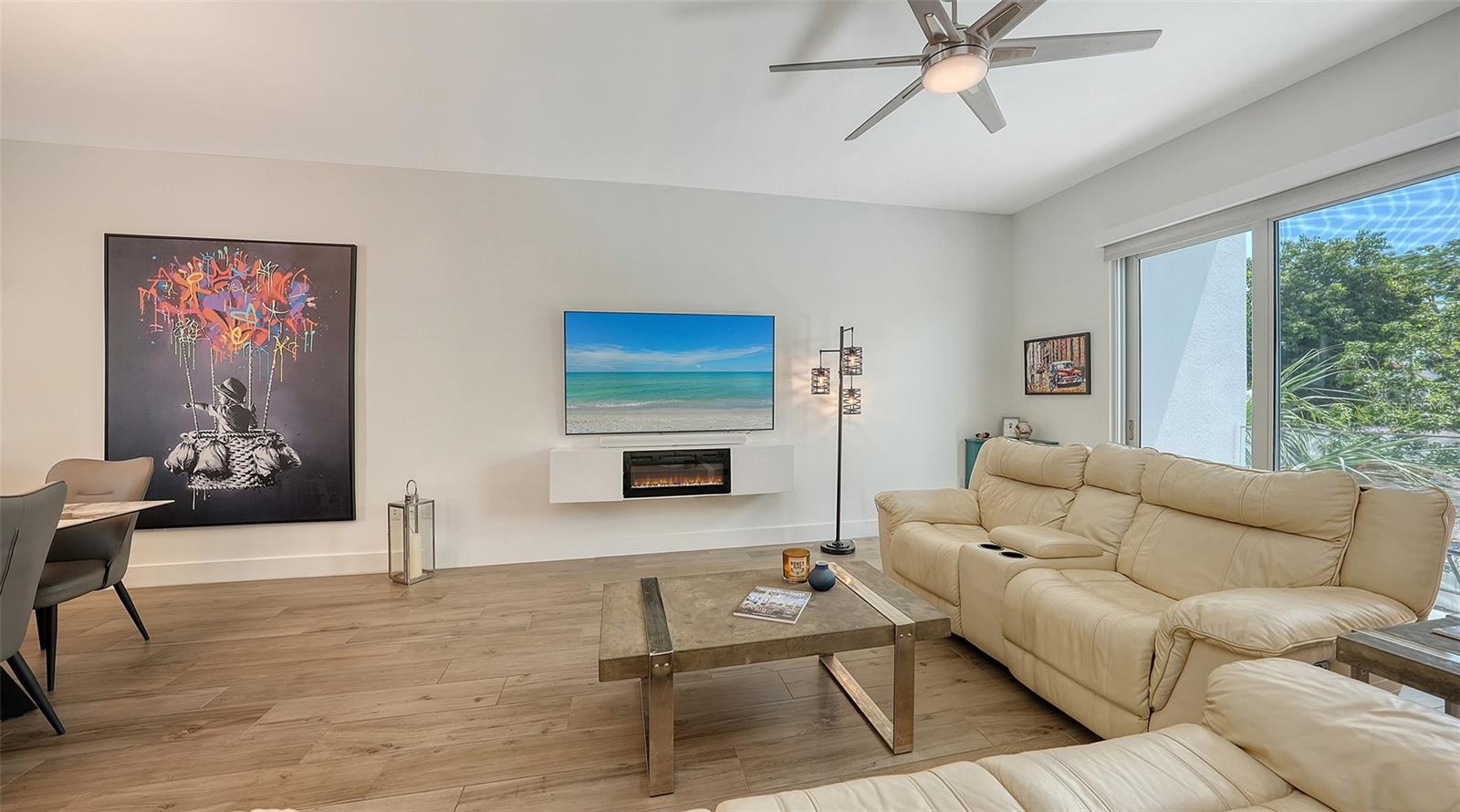 Image 12 of 63 For 626 Rawls Avenue 626