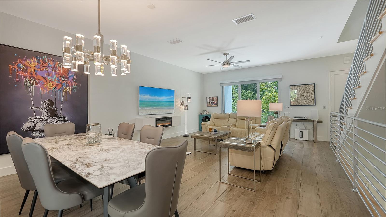 Image 16 of 63 For 626 Rawls Avenue 626
