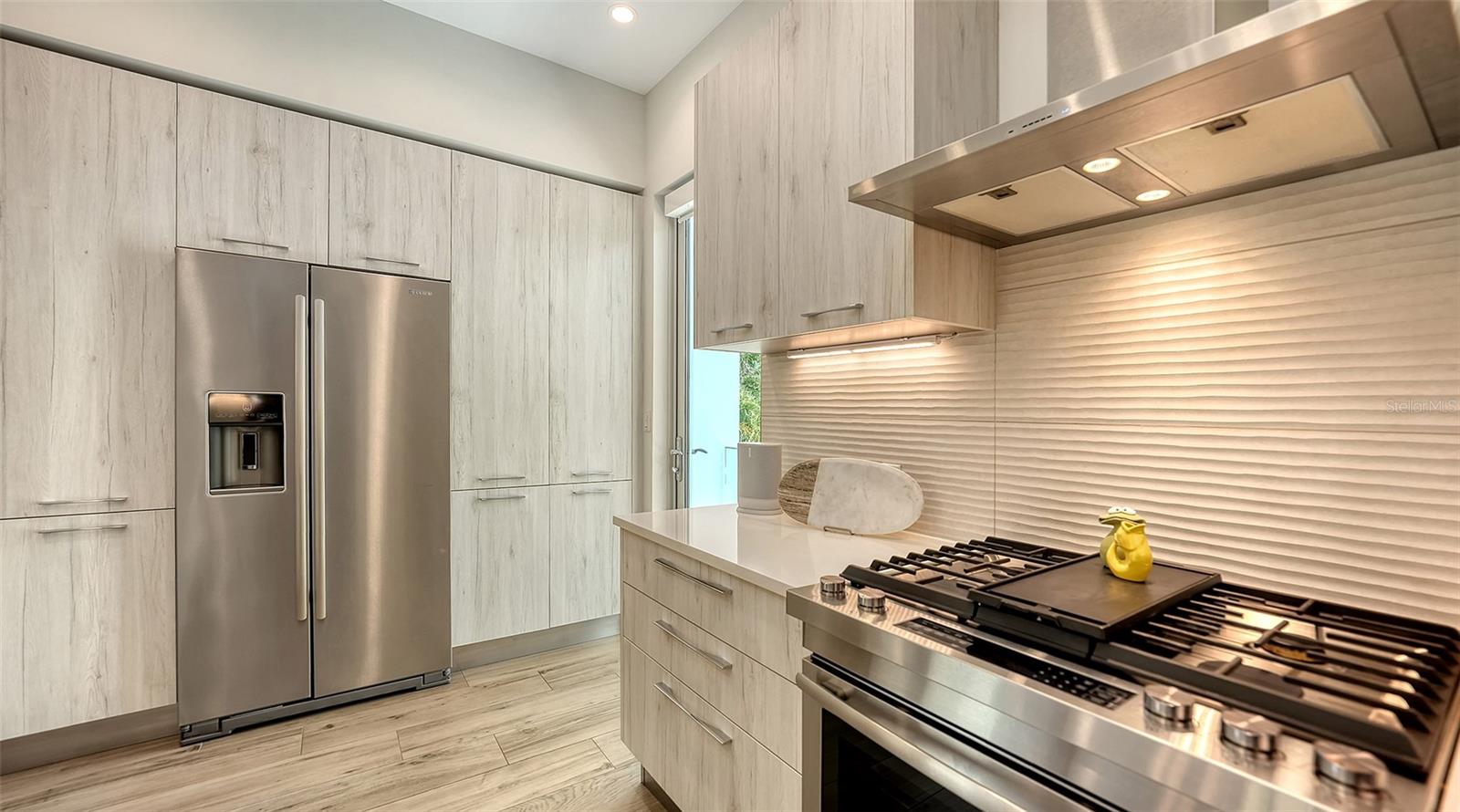 Image 23 of 63 For 626 Rawls Avenue 626