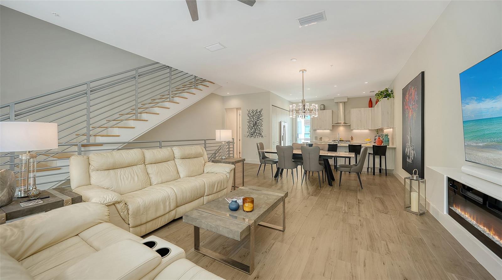 Image 7 of 63 For 626 Rawls Avenue 626
