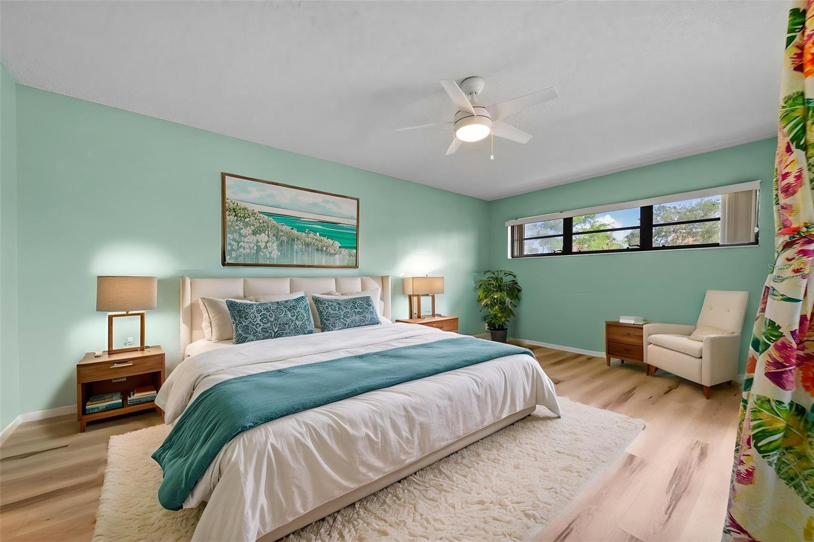 Image 17 of 52 For 6061 Fairway Lane 1411