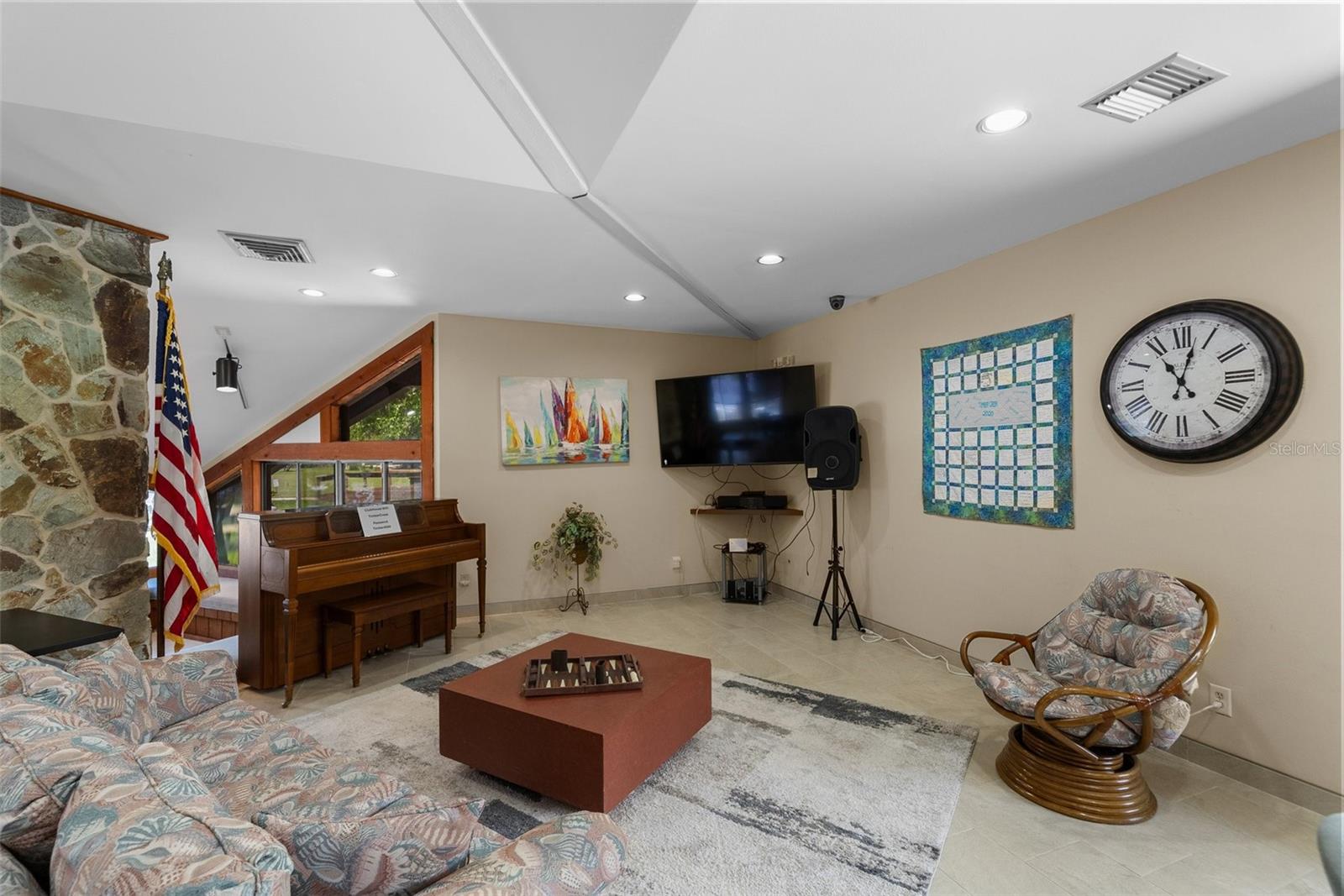 Image 45 of 52 For 6061 Fairway Lane 1411