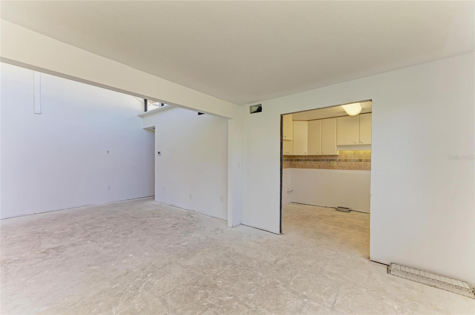 Image 17 of 53 For 500 Park Boulevard S 97