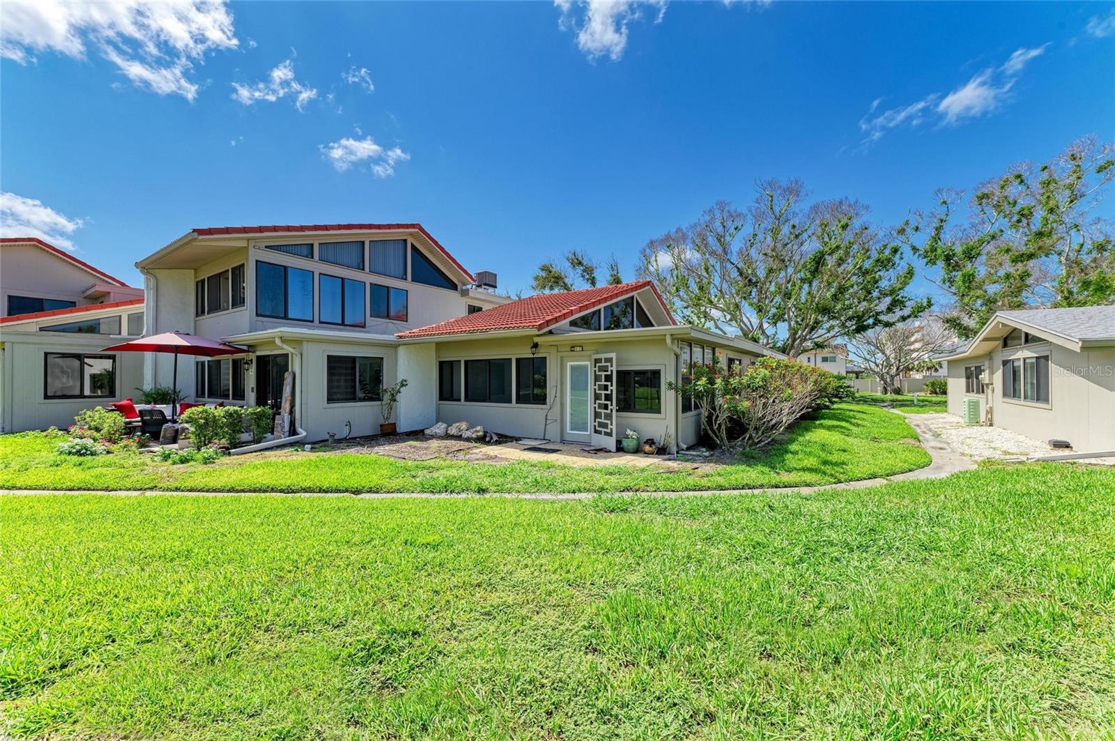 Image 6 of 53 For 500 Park Boulevard S 97