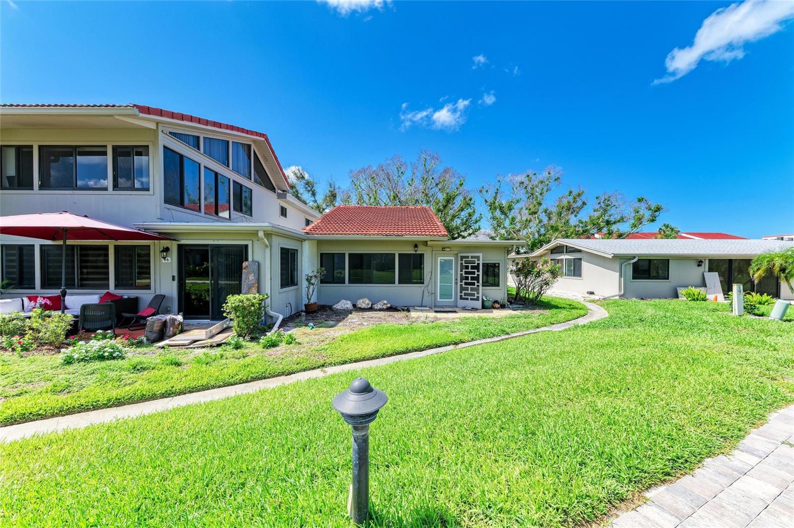 Image 7 of 53 For 500 Park Boulevard S 97