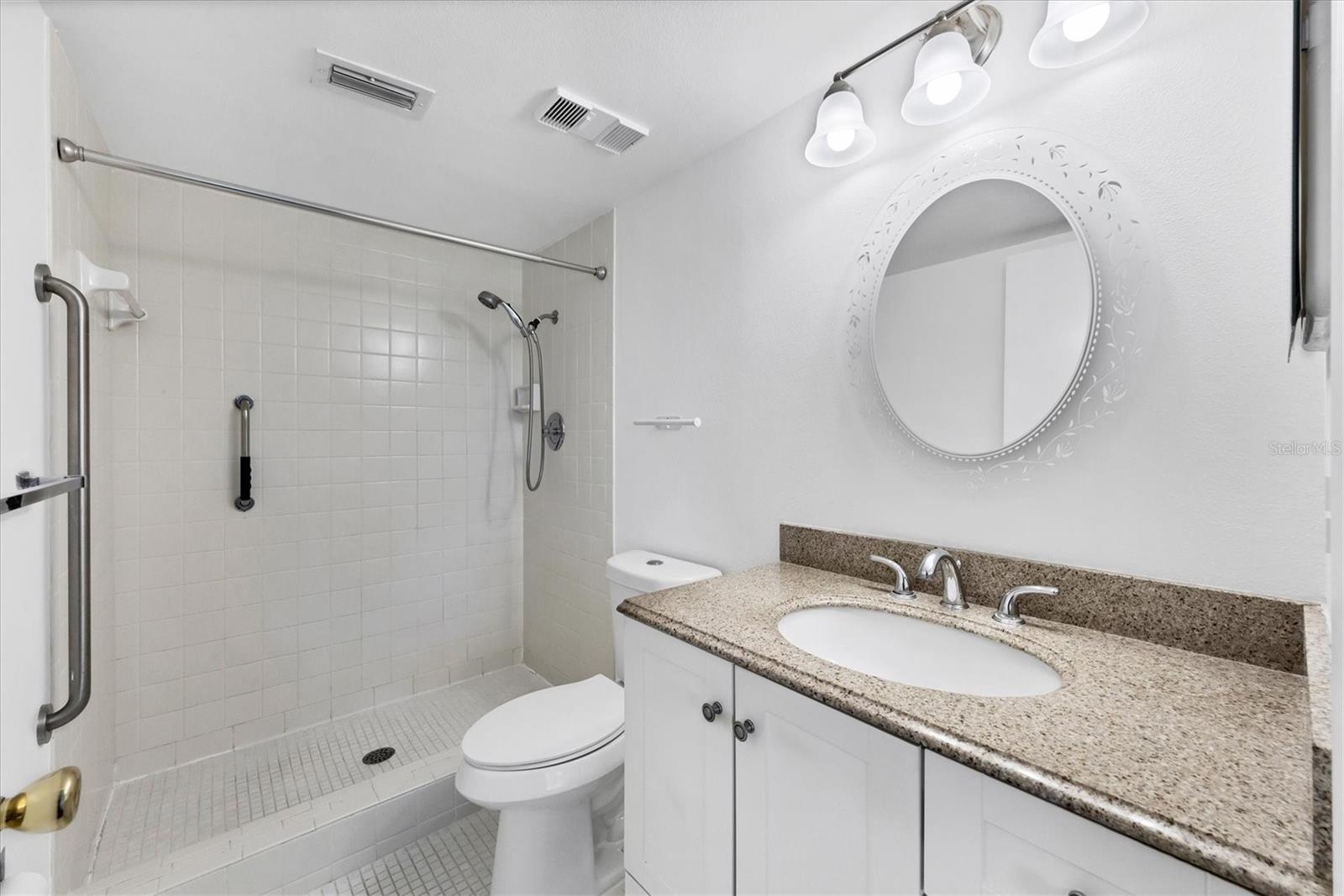 Image 20 of 36 For 3640 Ironwood Circle 302n