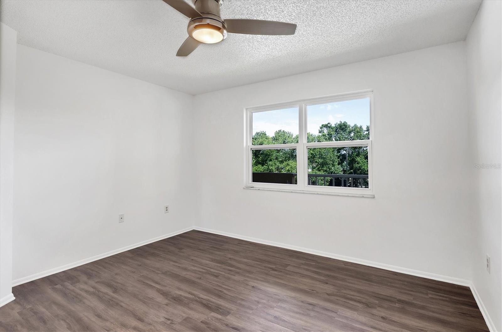 Image 22 of 36 For 3640 Ironwood Circle 302n