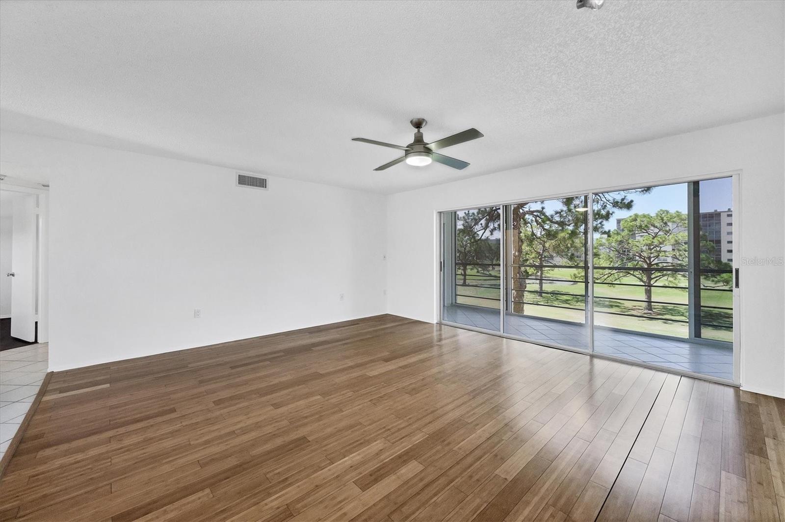 Image 8 of 36 For 3640 Ironwood Circle 302n