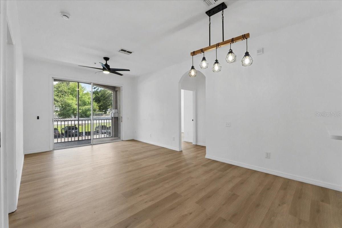 Image 7 of 20 For 584 Brantley Terrace Way 200