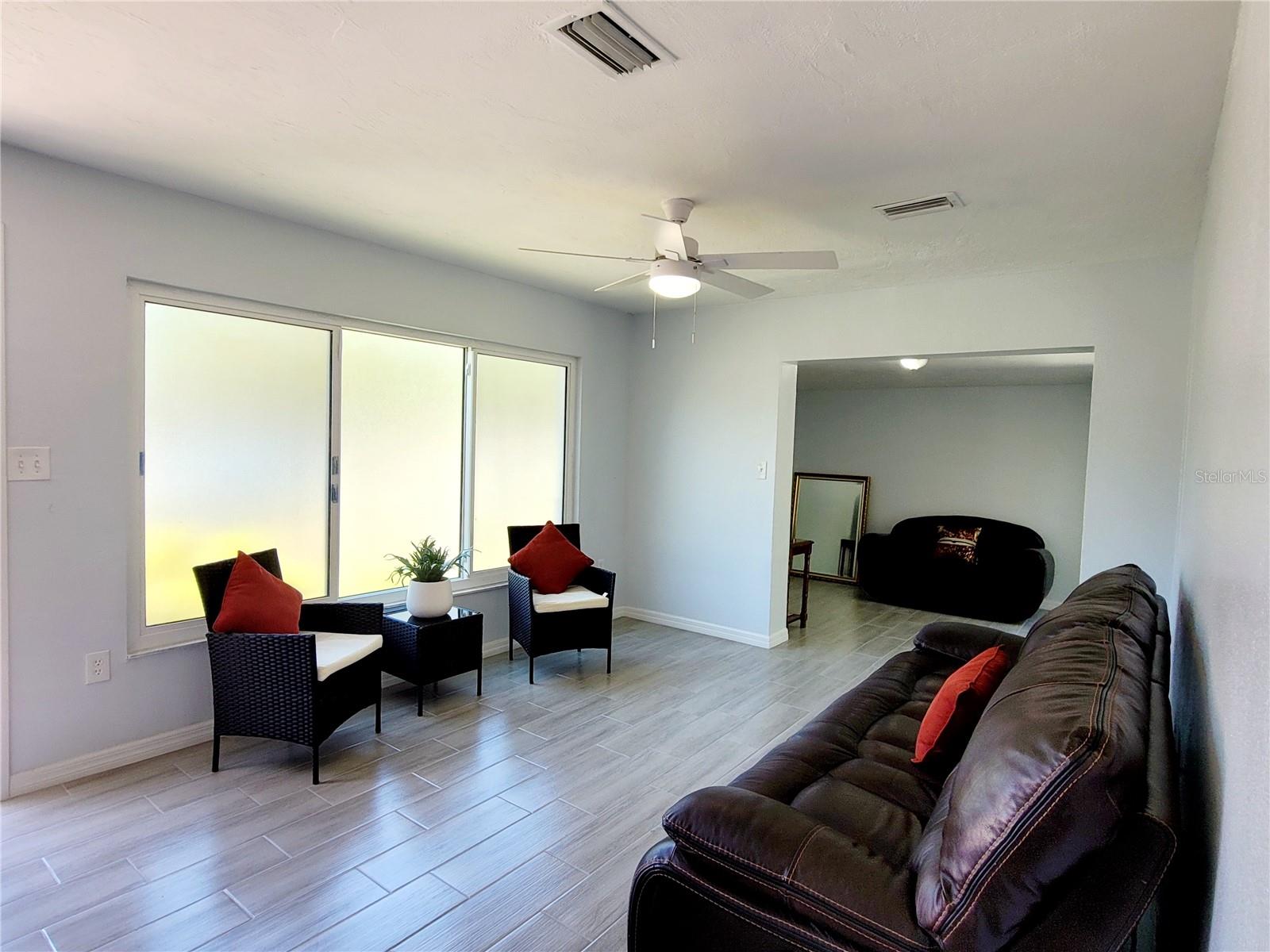 Image 10 of 41 For 2035 Vinson Avenue