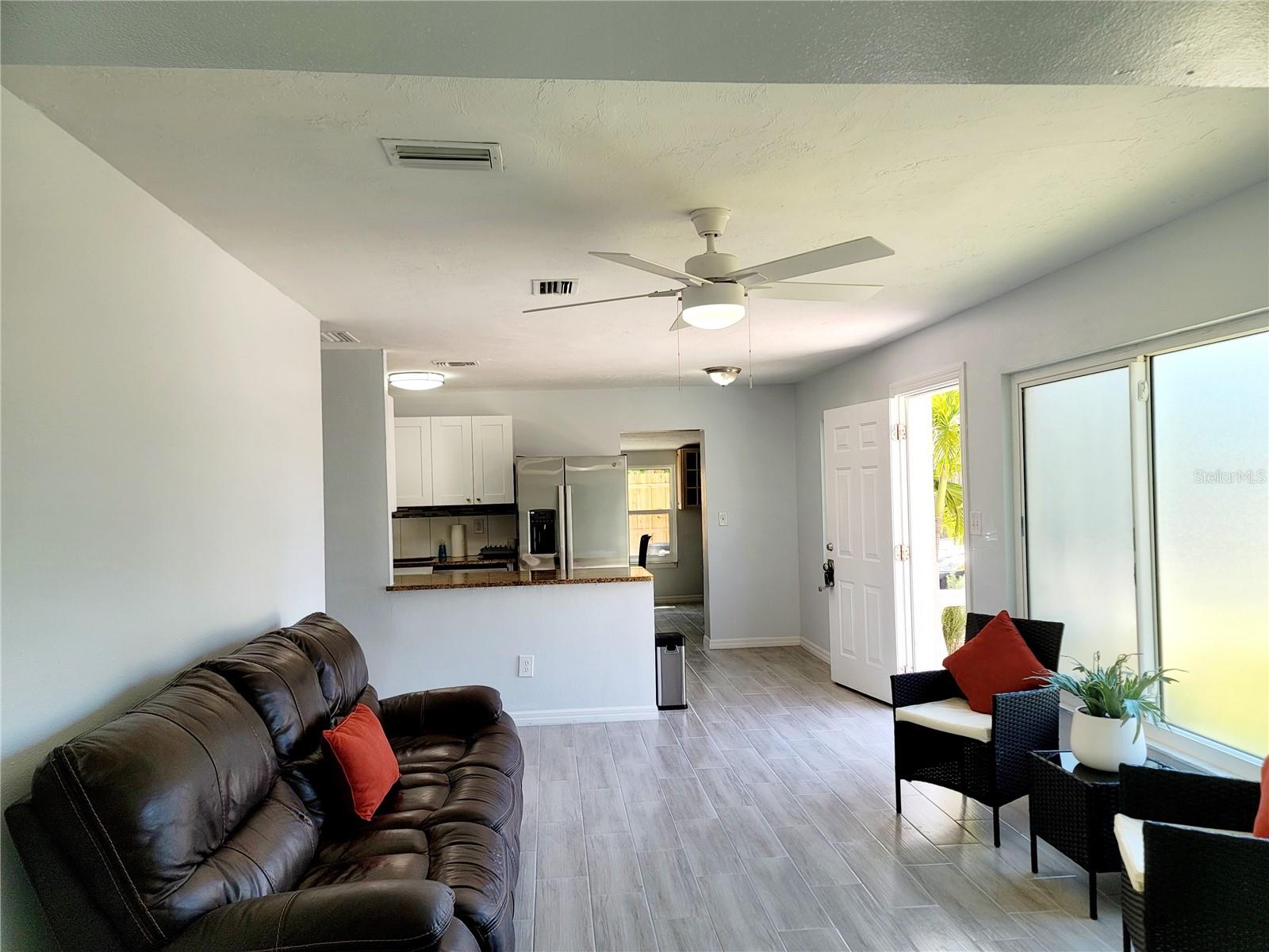 Image 2 of 41 For 2035 Vinson Avenue