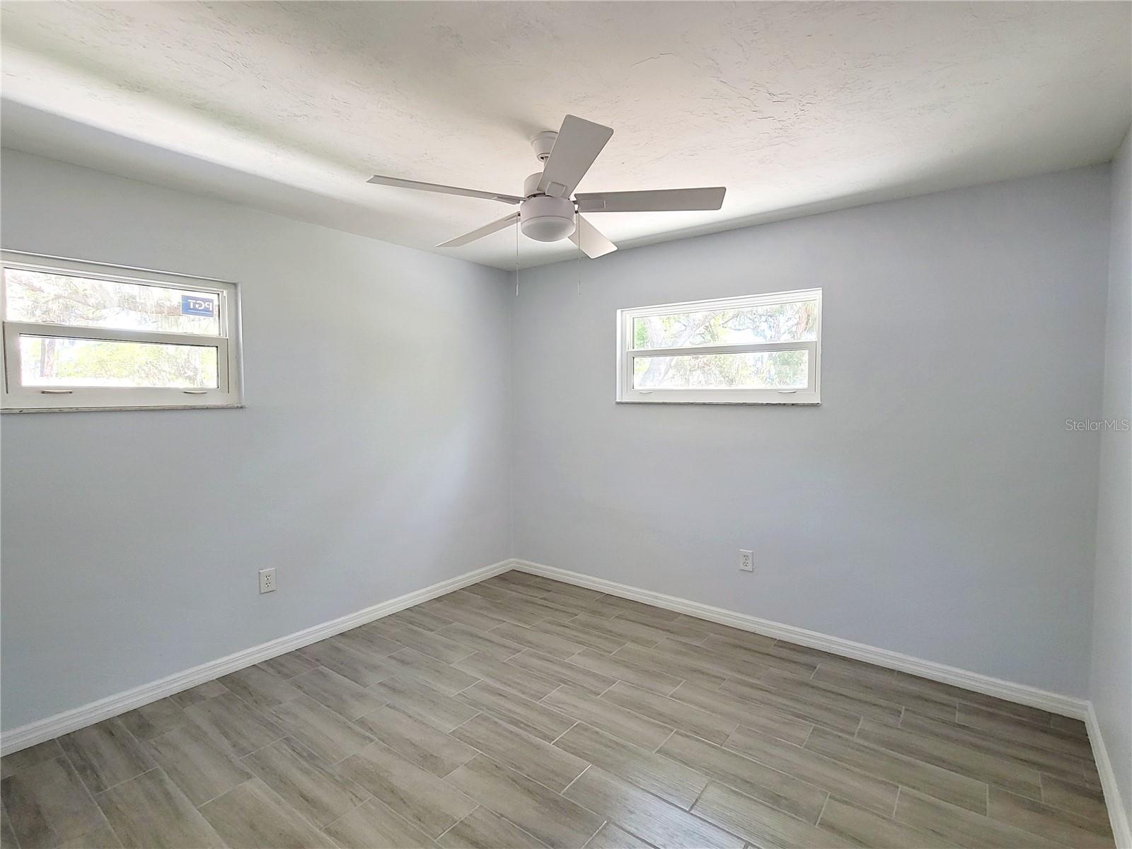 Image 35 of 41 For 2035 Vinson Avenue