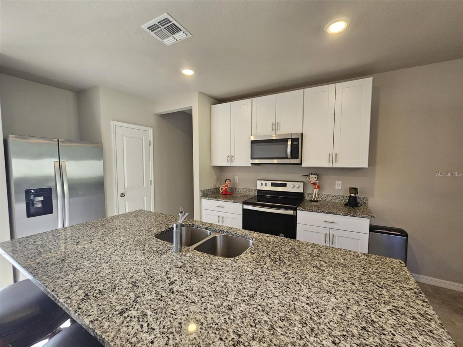 Image 8 of 22 For 7149 Boggy Creek Place