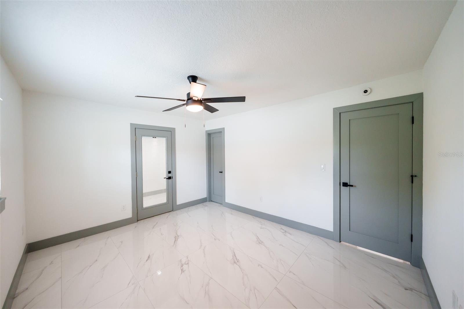 Image 13 of 29 For 211 22nd Street Court Ne