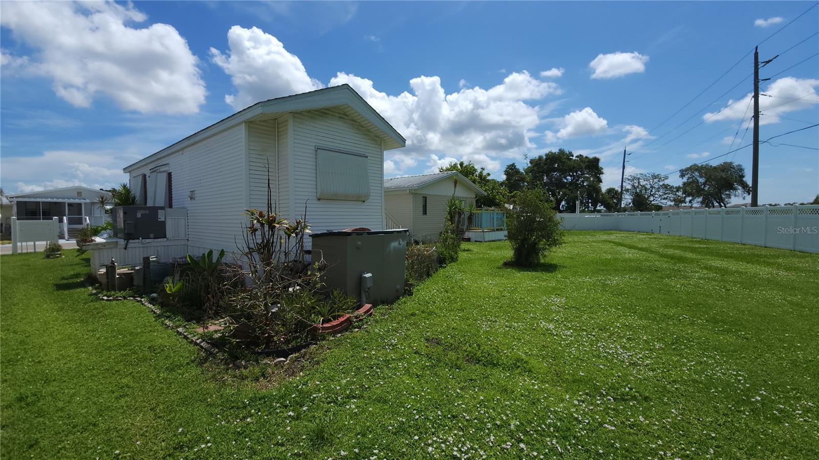 Image 21 of 24 For 3333 26th Avenue E 1023