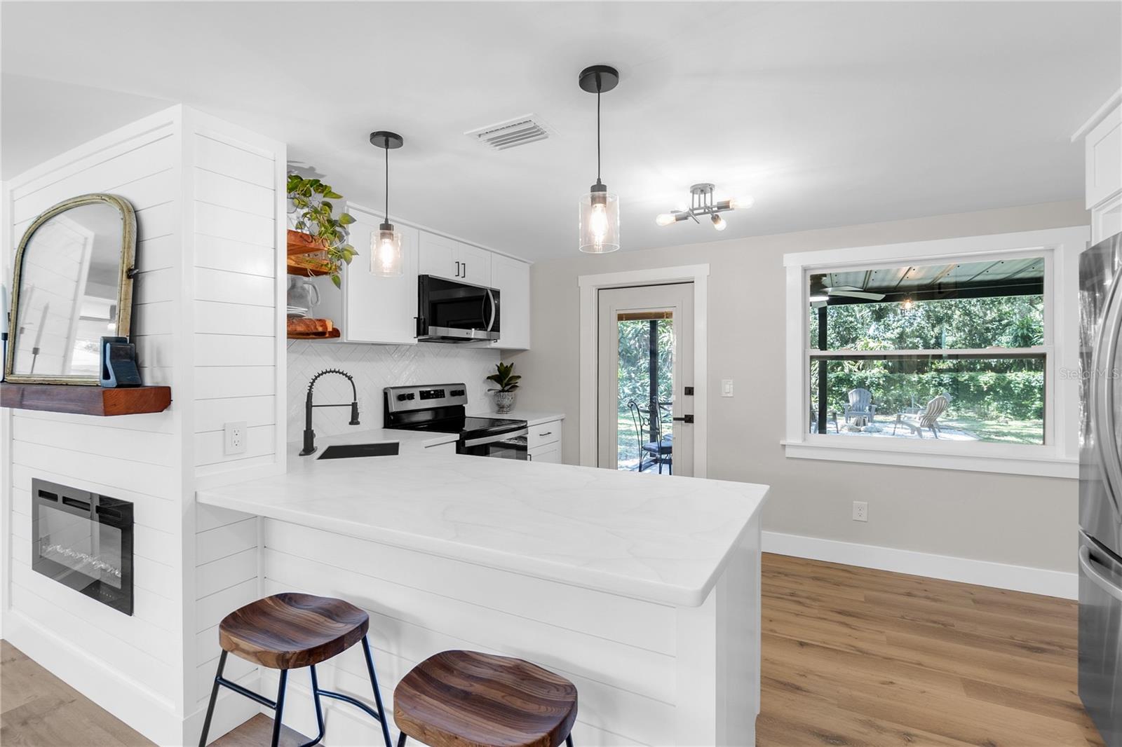 Image 10 of 33 For 4041 Linwood Street