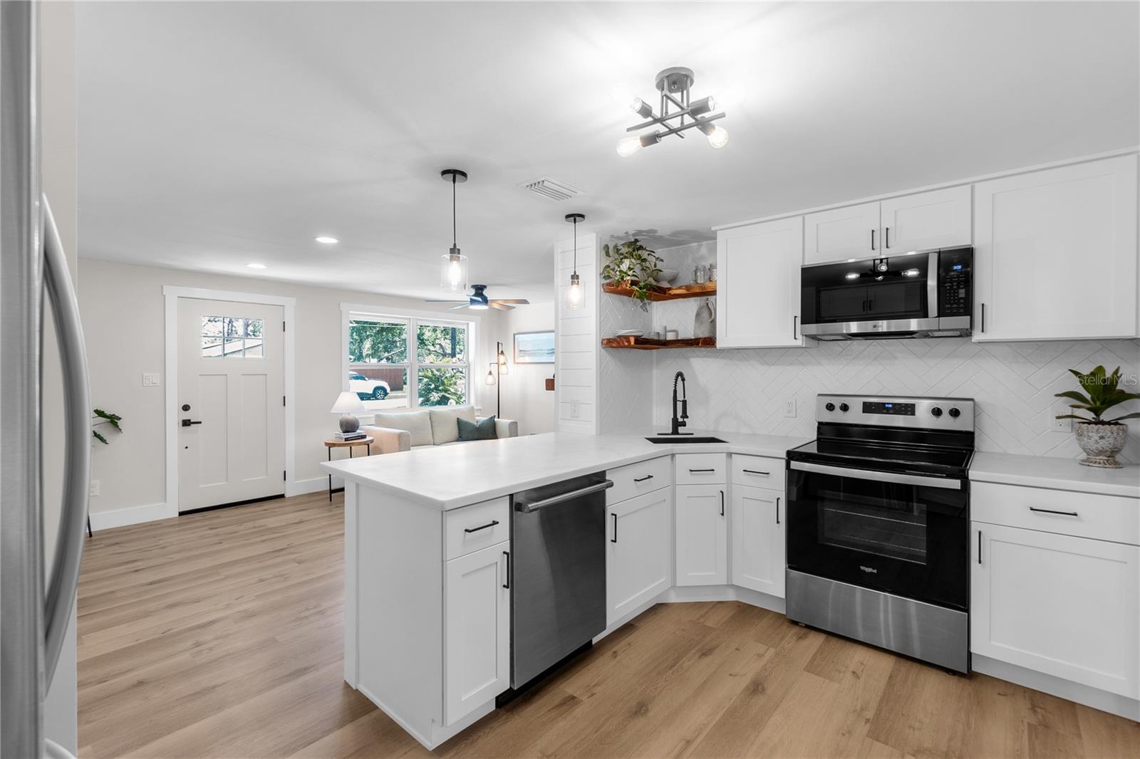 Image 12 of 33 For 4041 Linwood Street