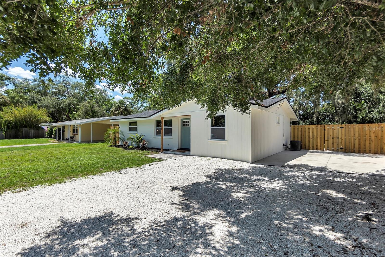 Image 3 of 33 For 4041 Linwood Street