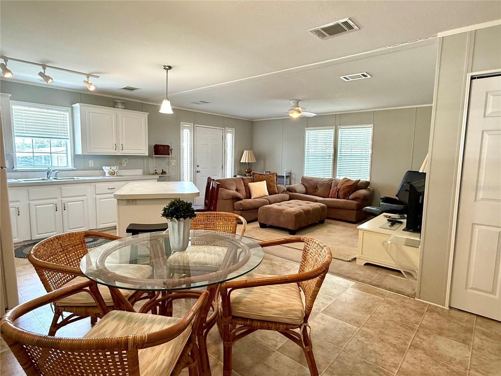 Image 4 of 35 For 5161 Boca Raton Avenue